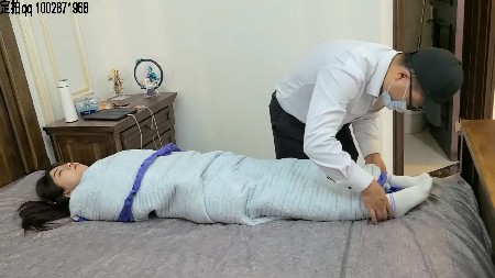 ofw1hhchaq4.jpg
