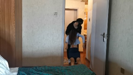 r12xt4gxbjj.jpg