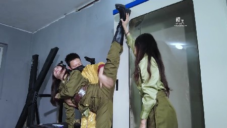 qqnjprik2dv.jpg